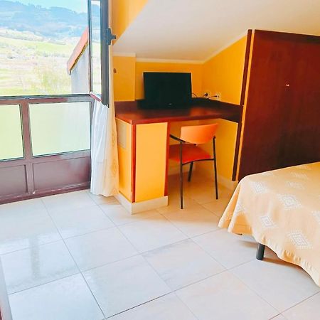 Hotel Alameda Villaviciosa  Kültér fotó